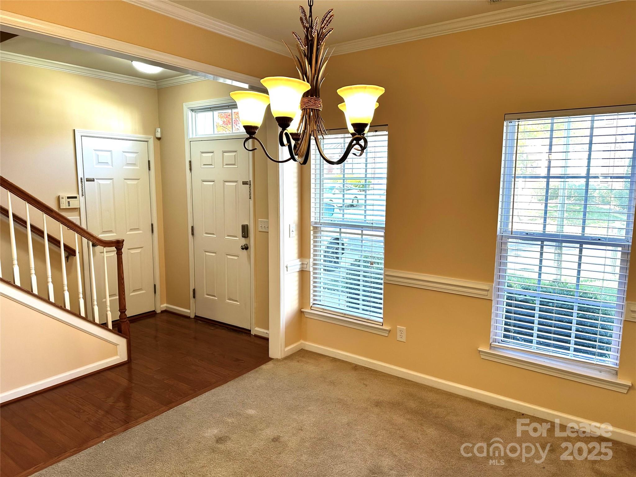 7946 Mariners Pointe Circle