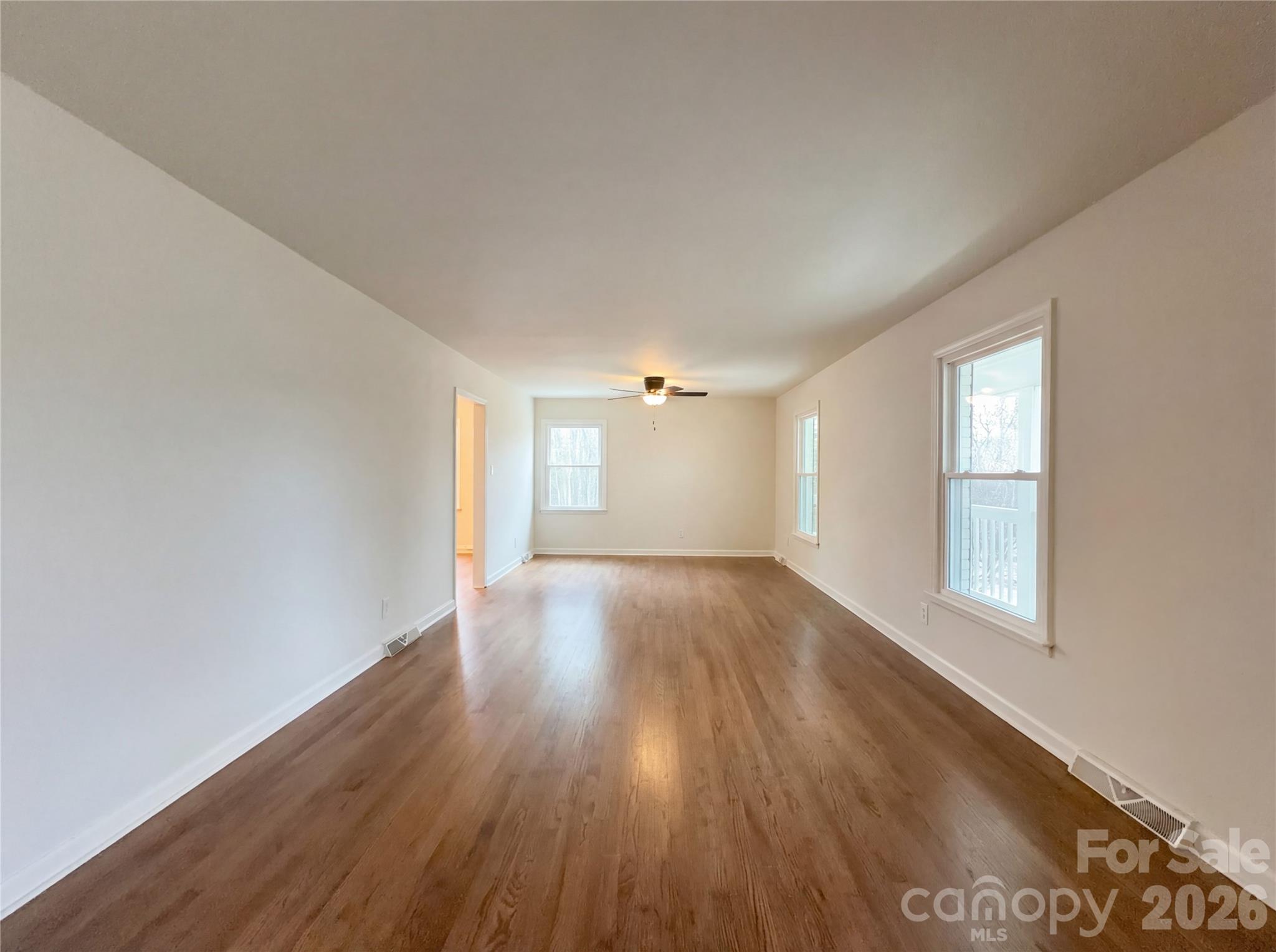 3695 Lake Shore Road S