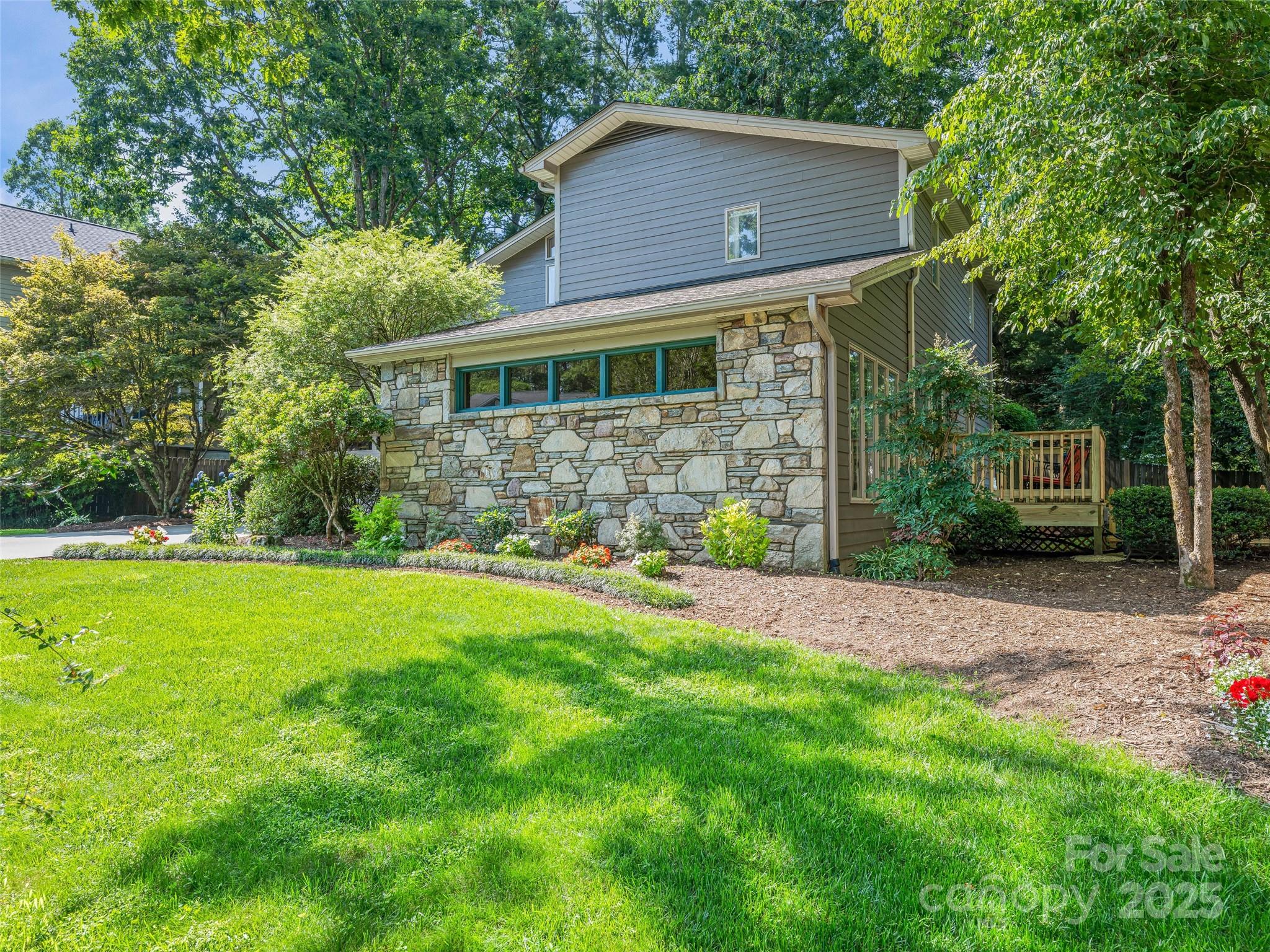 4 Amelia Court