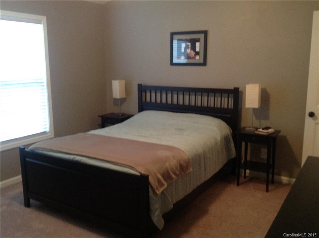 Makayla at Huntington - Residential