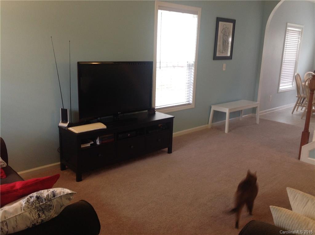 Makayla at Huntington - Residential