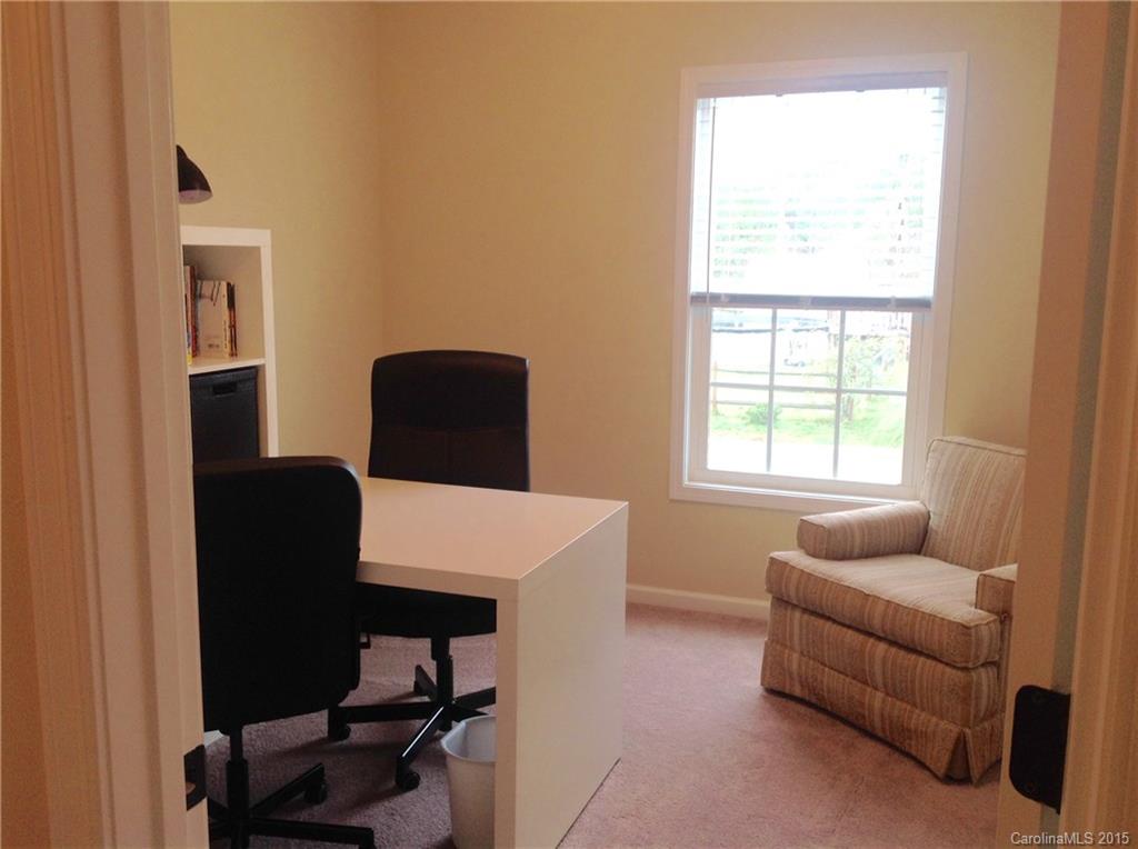 Makayla at Huntington - Residential