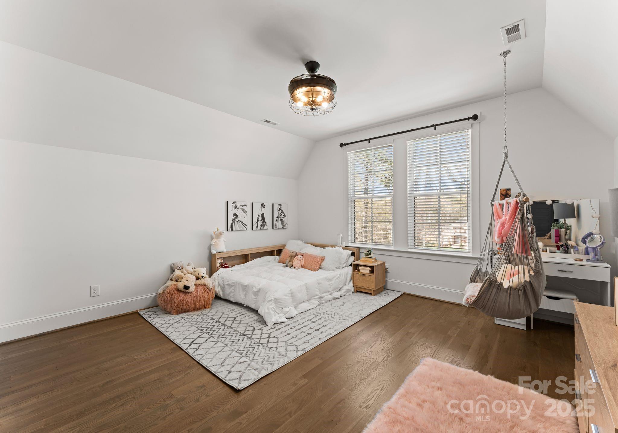 Lansdowne - Residential