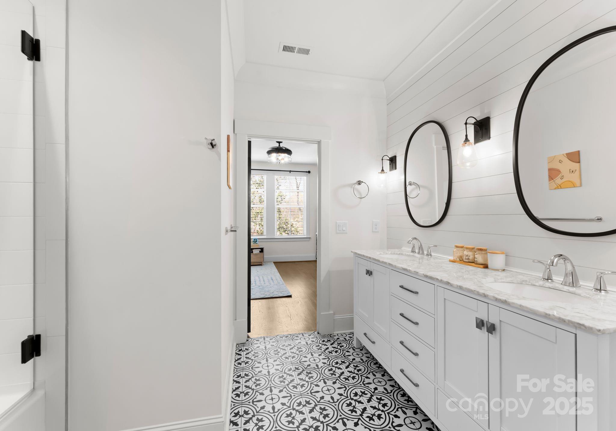 Lansdowne - Residential