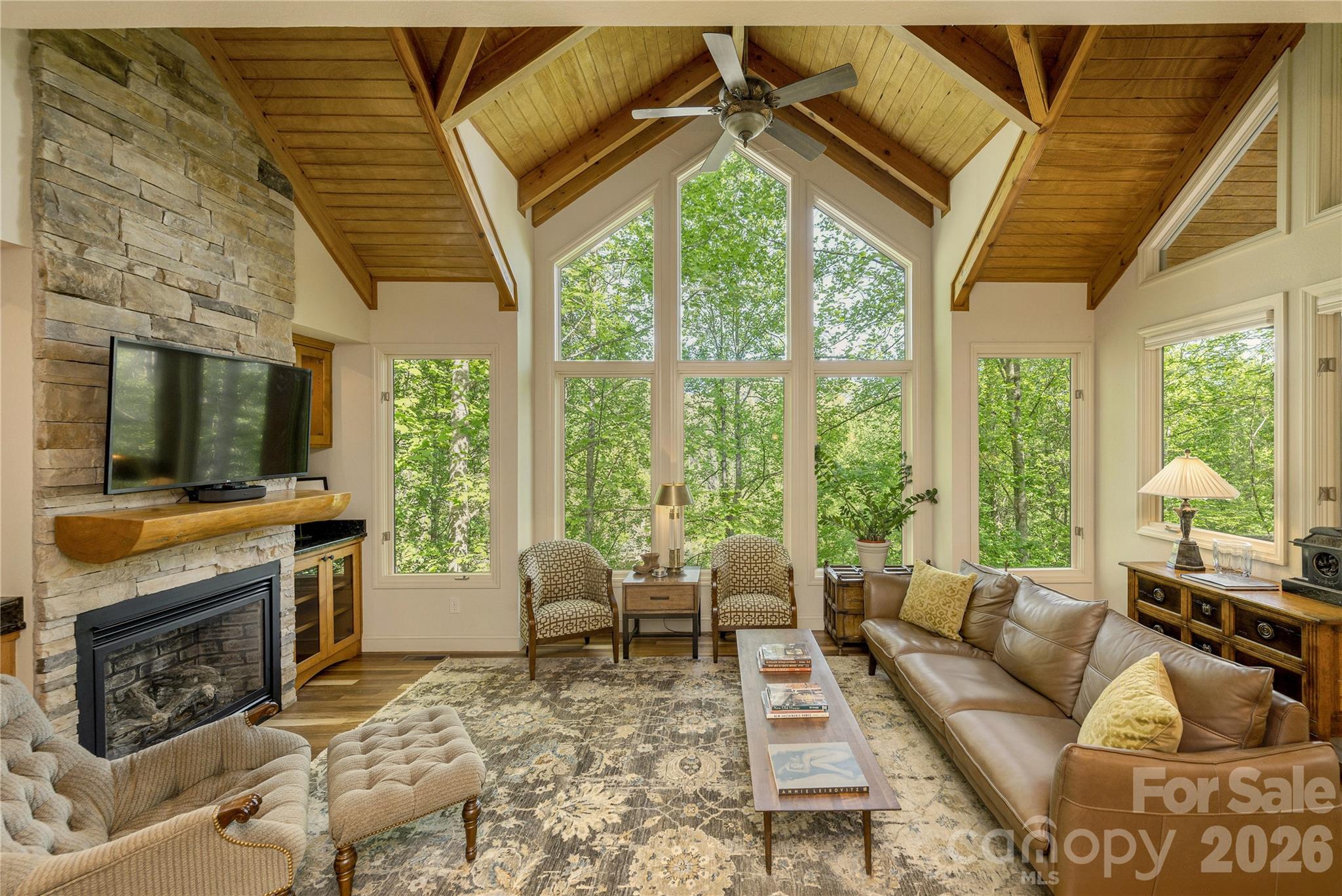 281 Bob White Loop