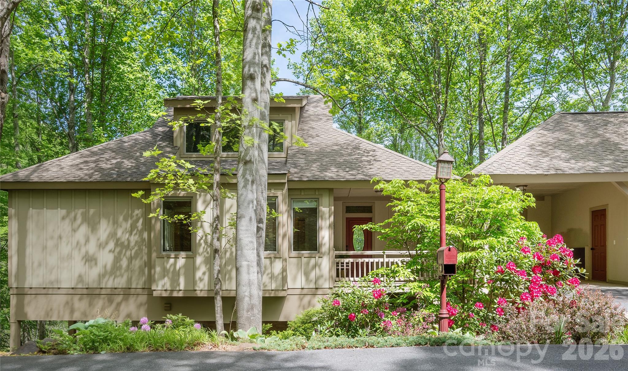 281 Bob White Loop