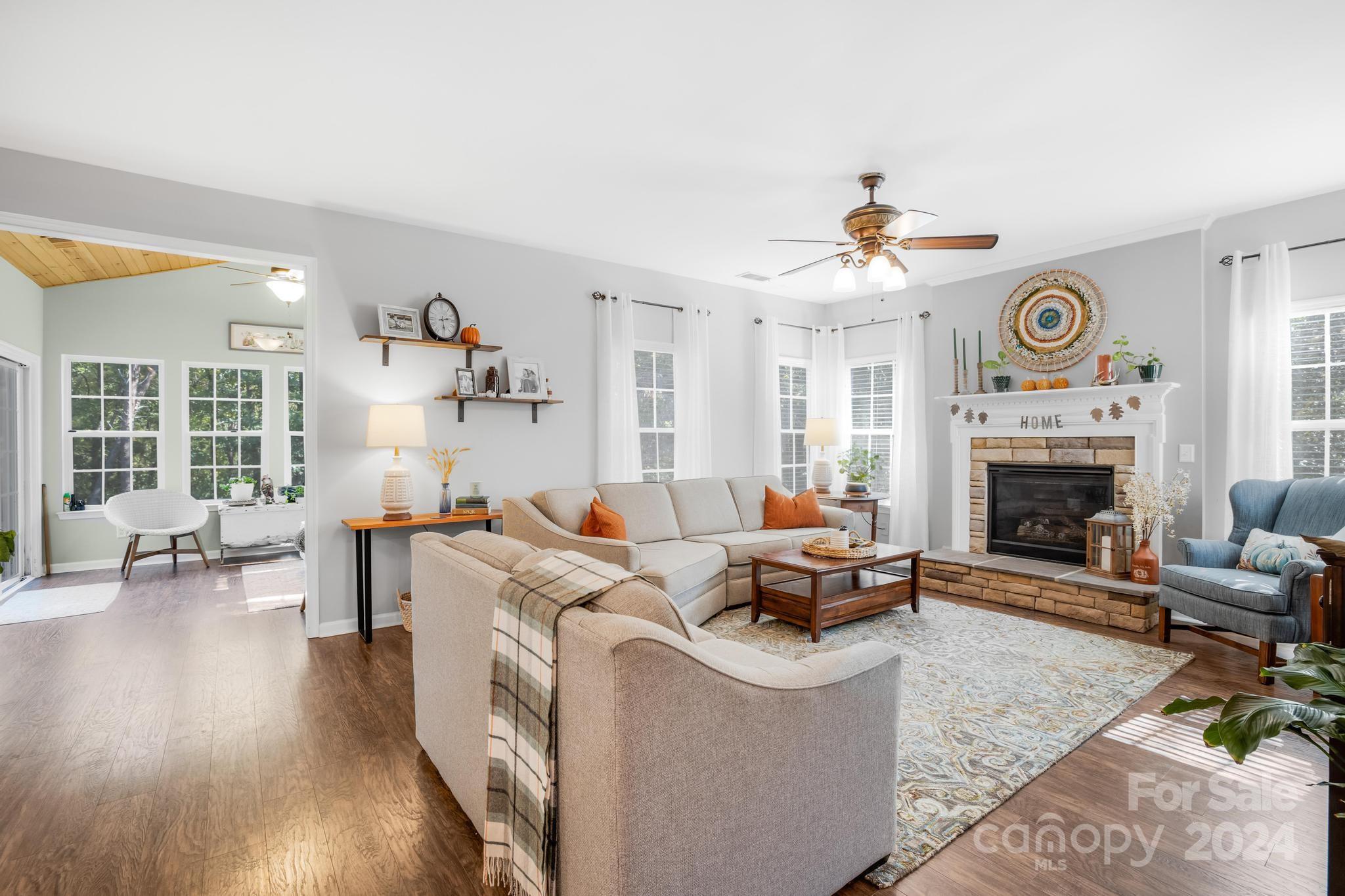 Somerset At Autumn Cove - Residential