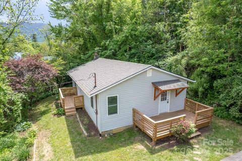 307 Hawthorne Avenue Swannanoa NC 28778