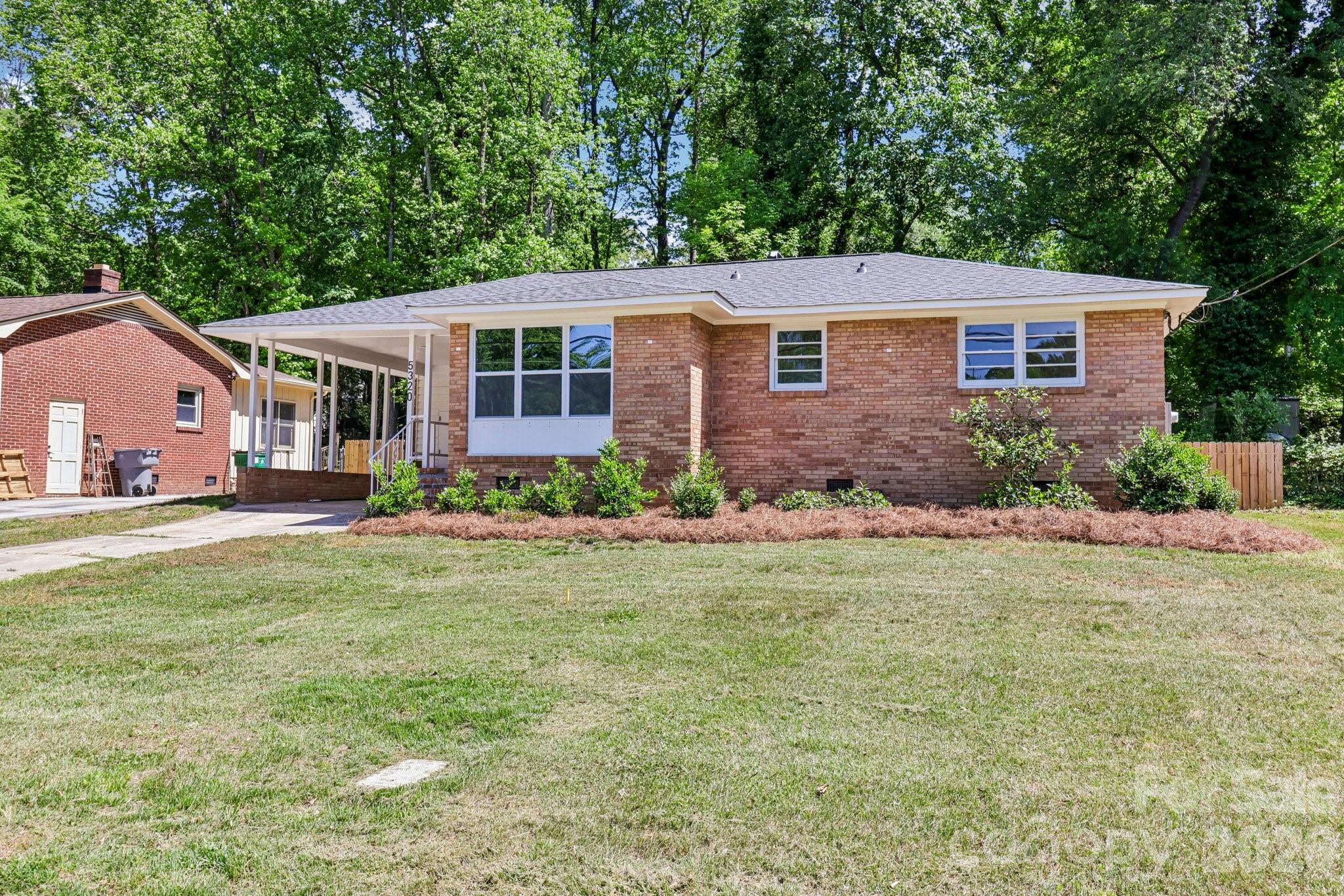 5320 Dolphin Lane