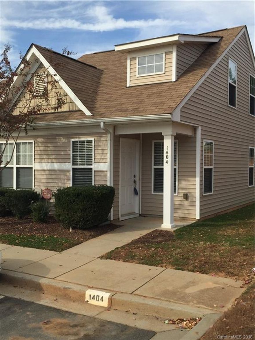 Short hop to Ballantyne and 485. Great end unit: light, open and freshly painted. Upgrades through out! Hardwoods on main floor.. The kitchen has a breakfast bar, newer  appliances and Corian counters. Two carpeted bedrooms on first floor with the master on the 2nd. Rear patio is a quiet (yet open) get away!
Great Indian Land Schools! Move in ready!
From 485: Take 521 south from  Right onto Brookchase, left onto Tygerbrook and then left onto Jasper ridge. First end- unit on the right.