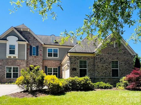 Photo of 1719 Emory Oak Drive, Charlotte, NC 28270 (MLS # 4379613)