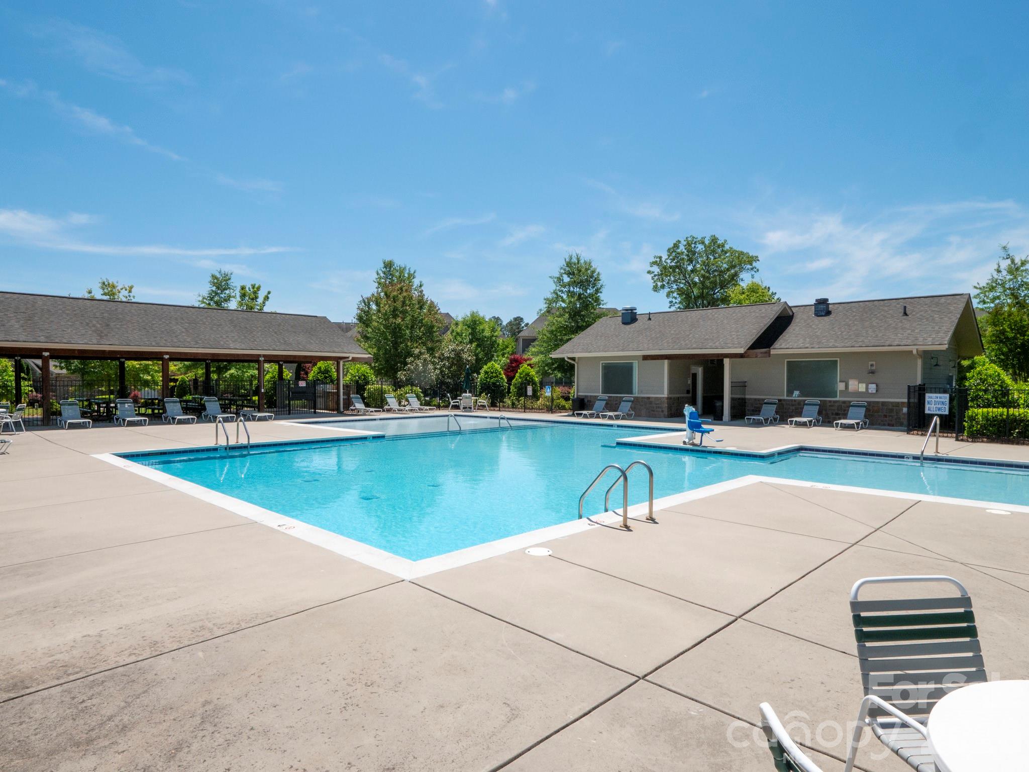 Oak Manor - Residential