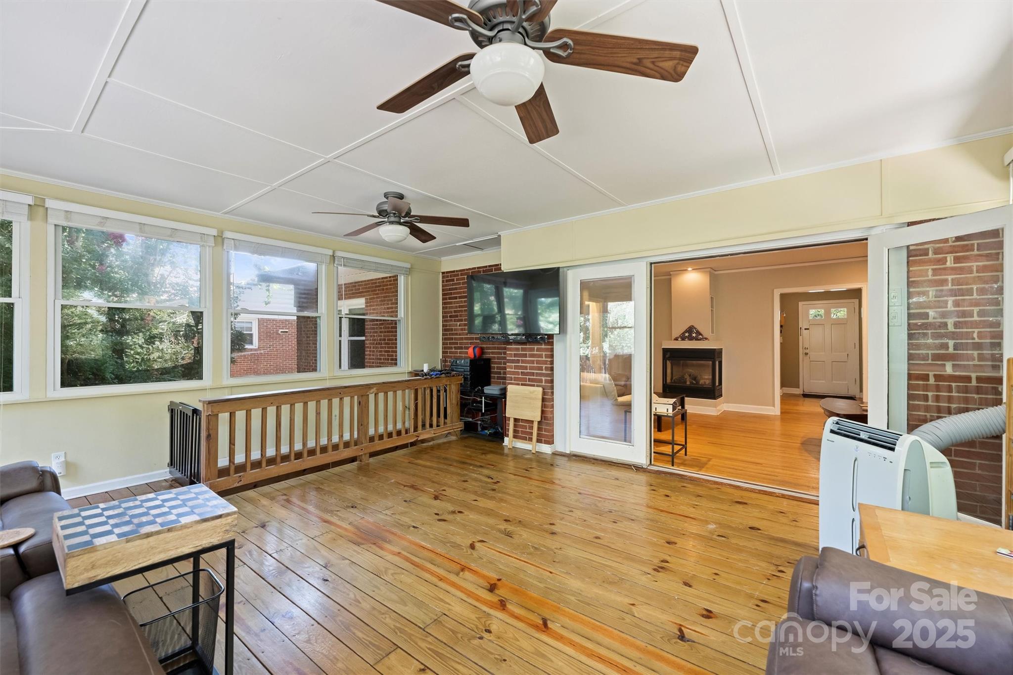 Colonial Village - Residential