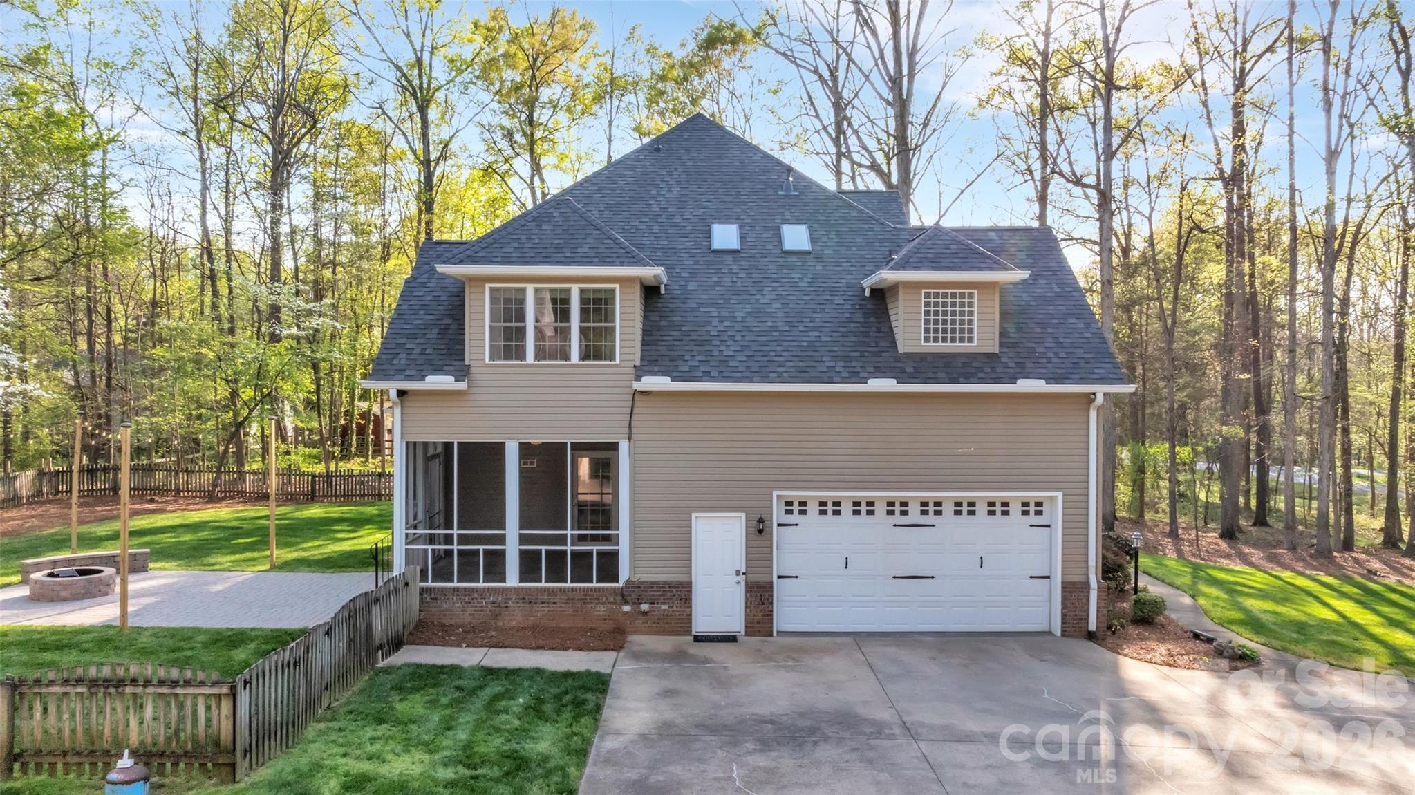 Poplar Trails - Residential