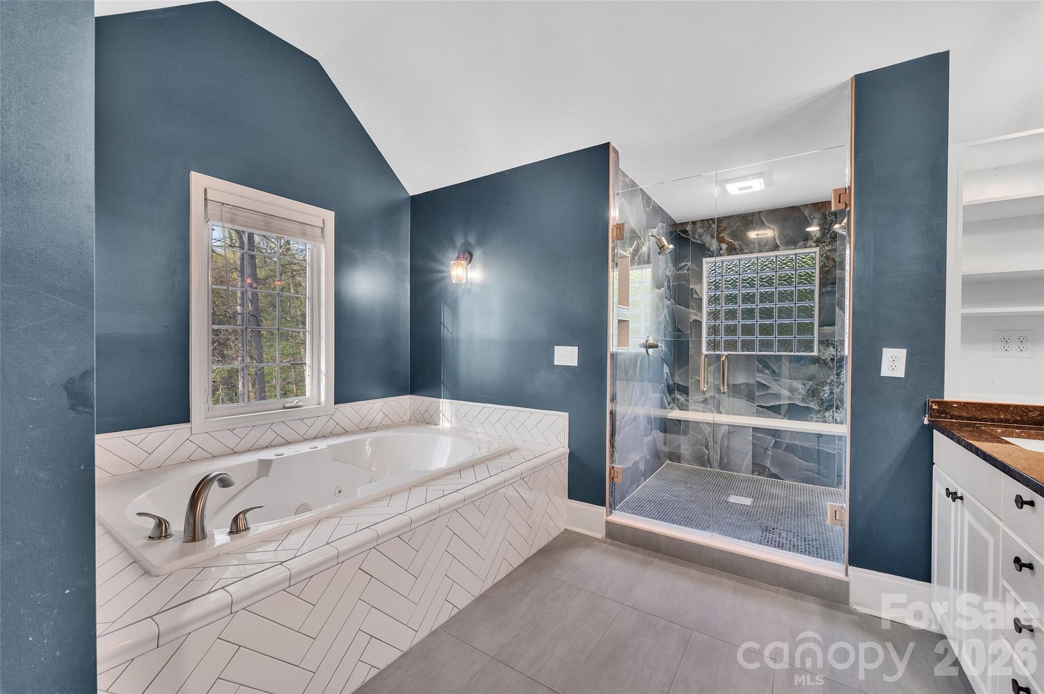 Poplar Trails - Residential