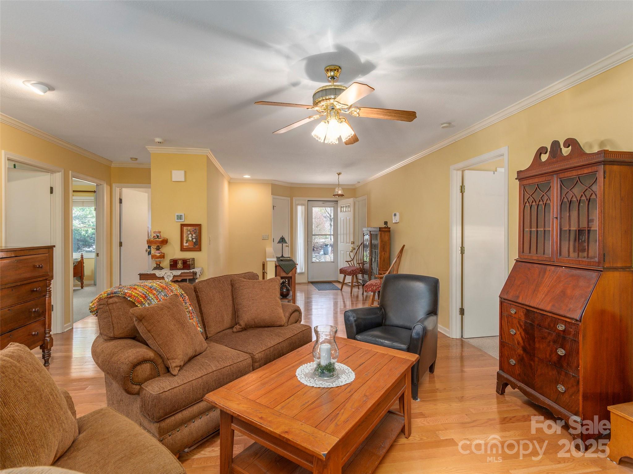 280 Crescent Drive