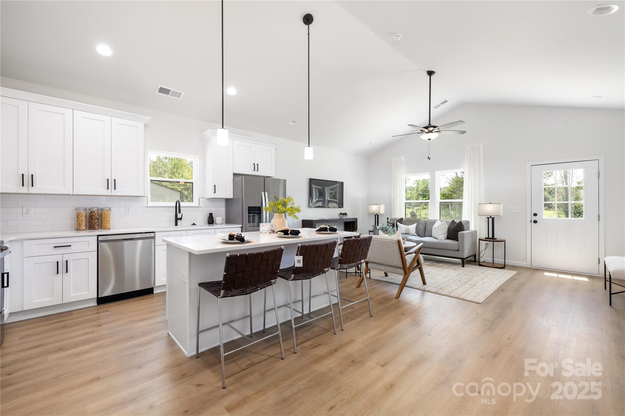 413 W Glendale Avenue