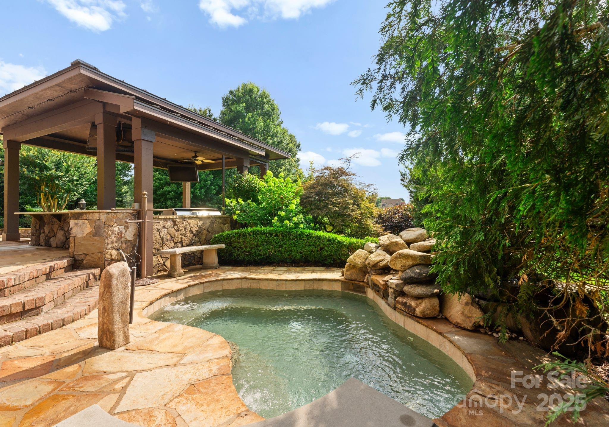 Longview - Residential