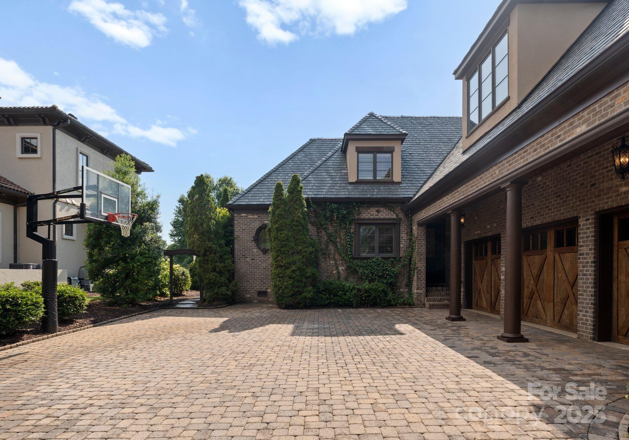 Longview - Residential