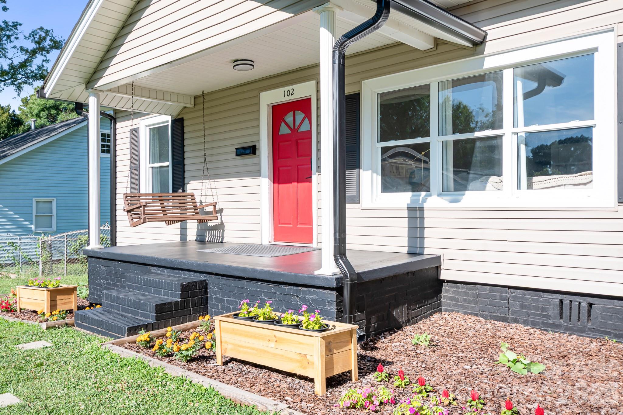 102 Madora Street