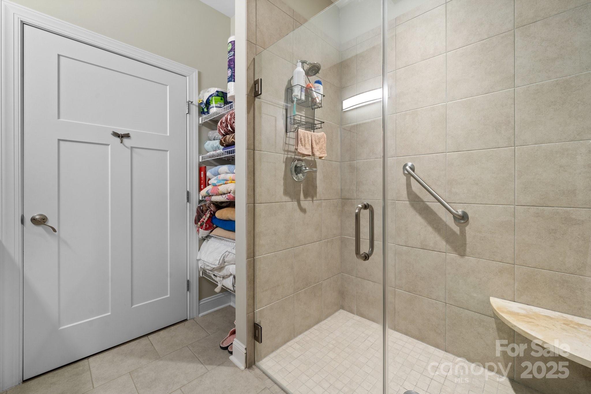 Conover Manor - Residential