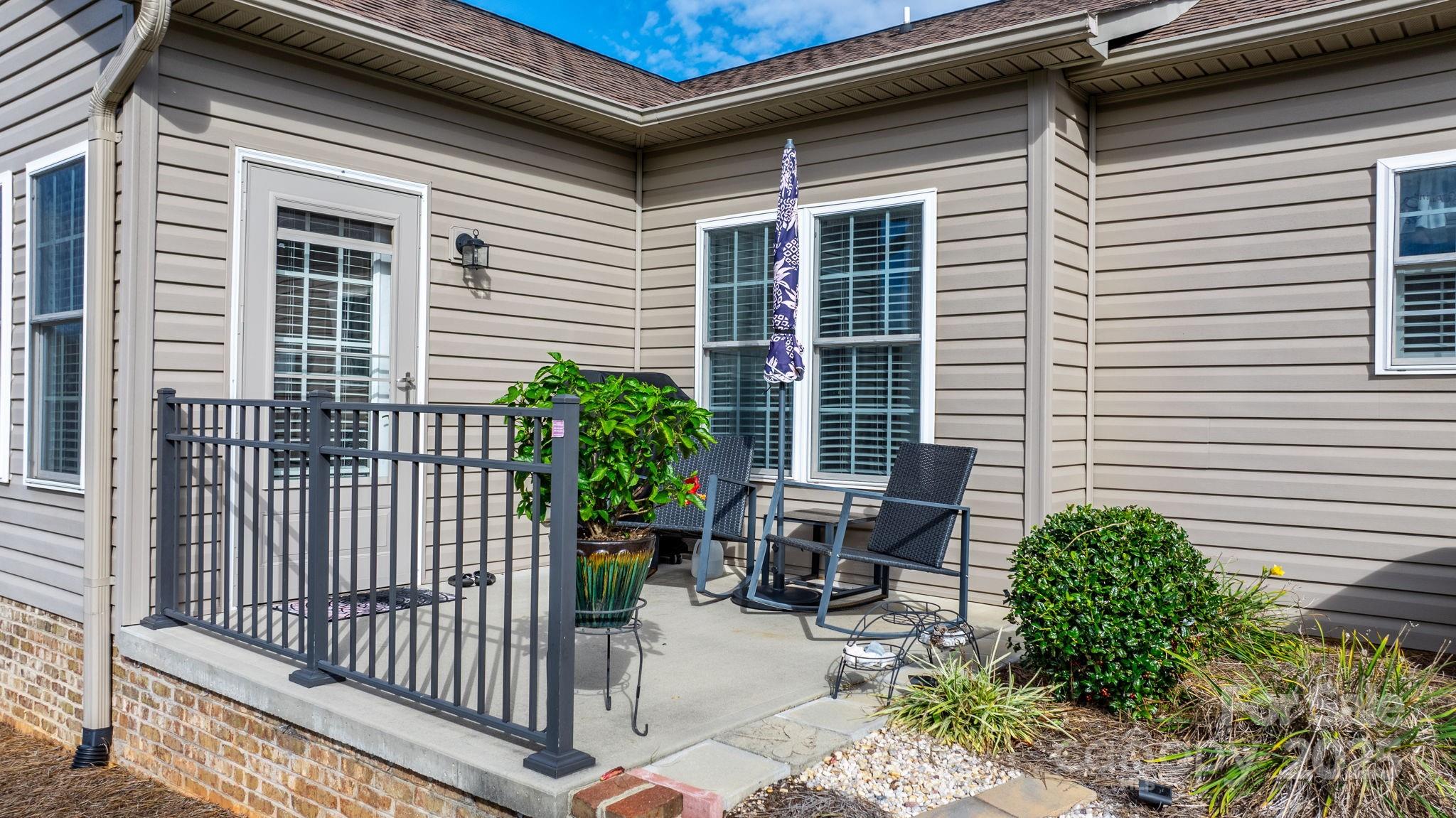 Conover Manor - Residential