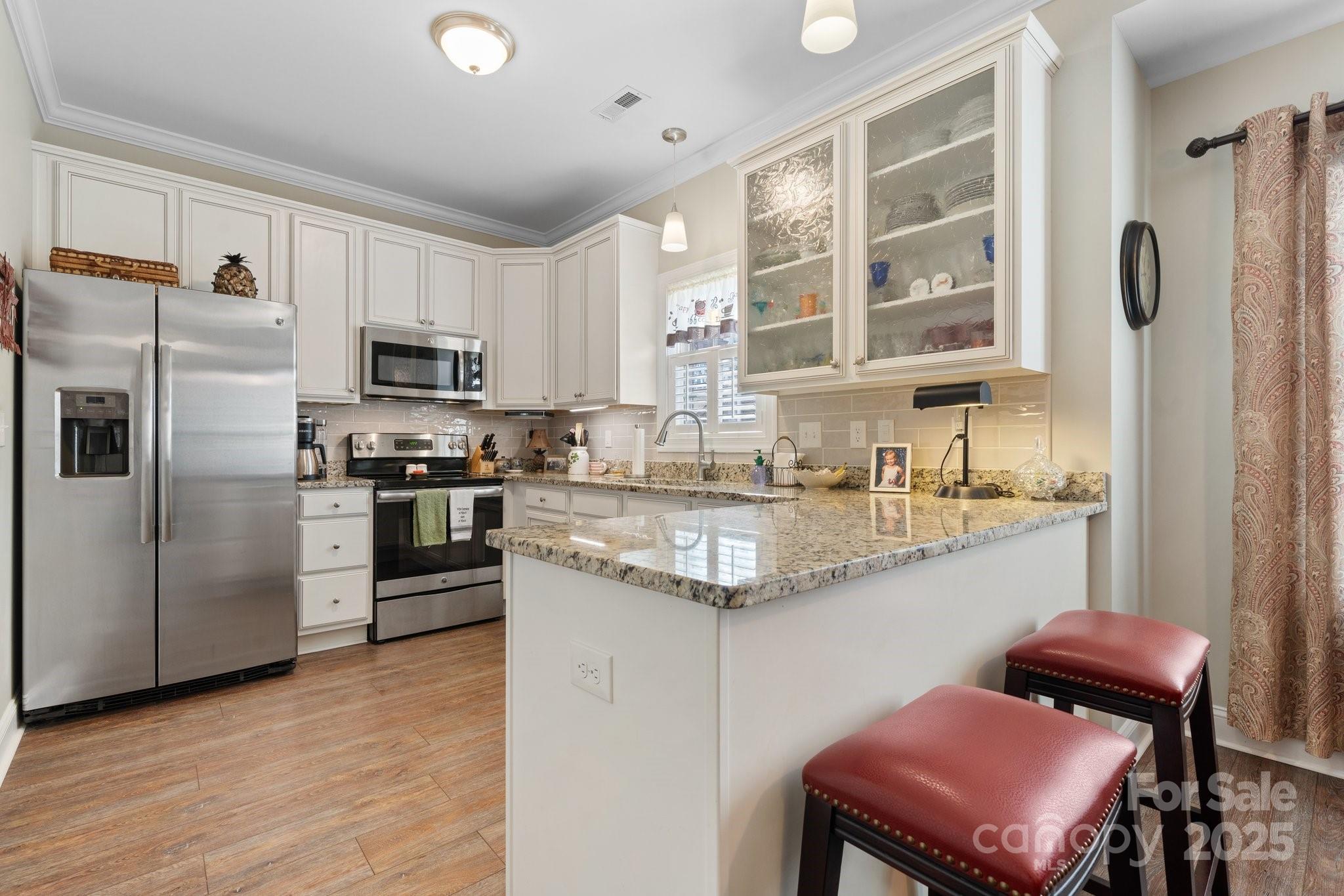 Conover Manor - Residential