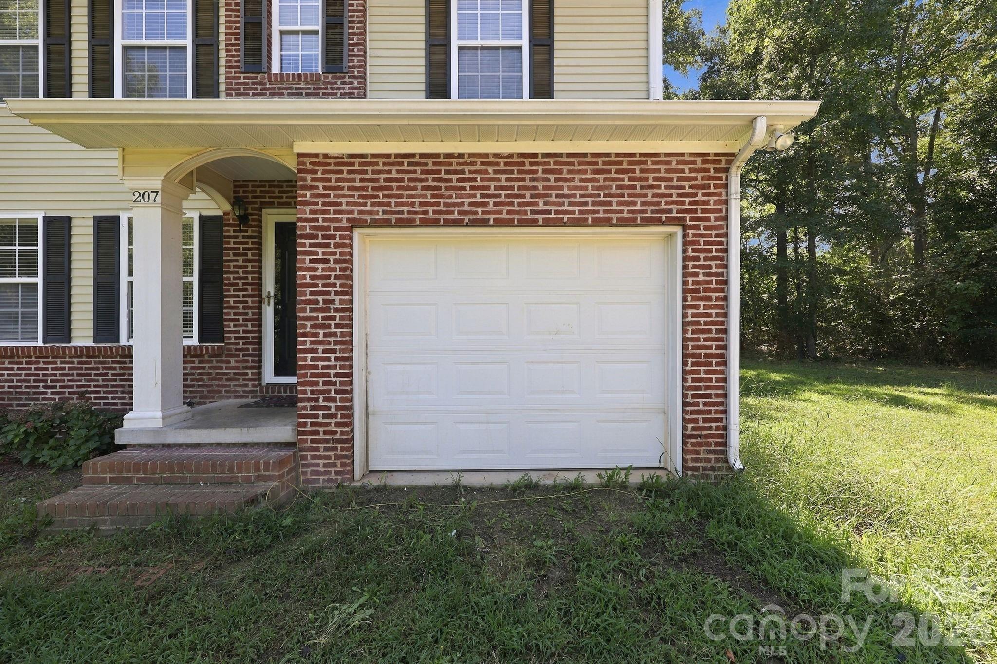 207 Aceland Circle