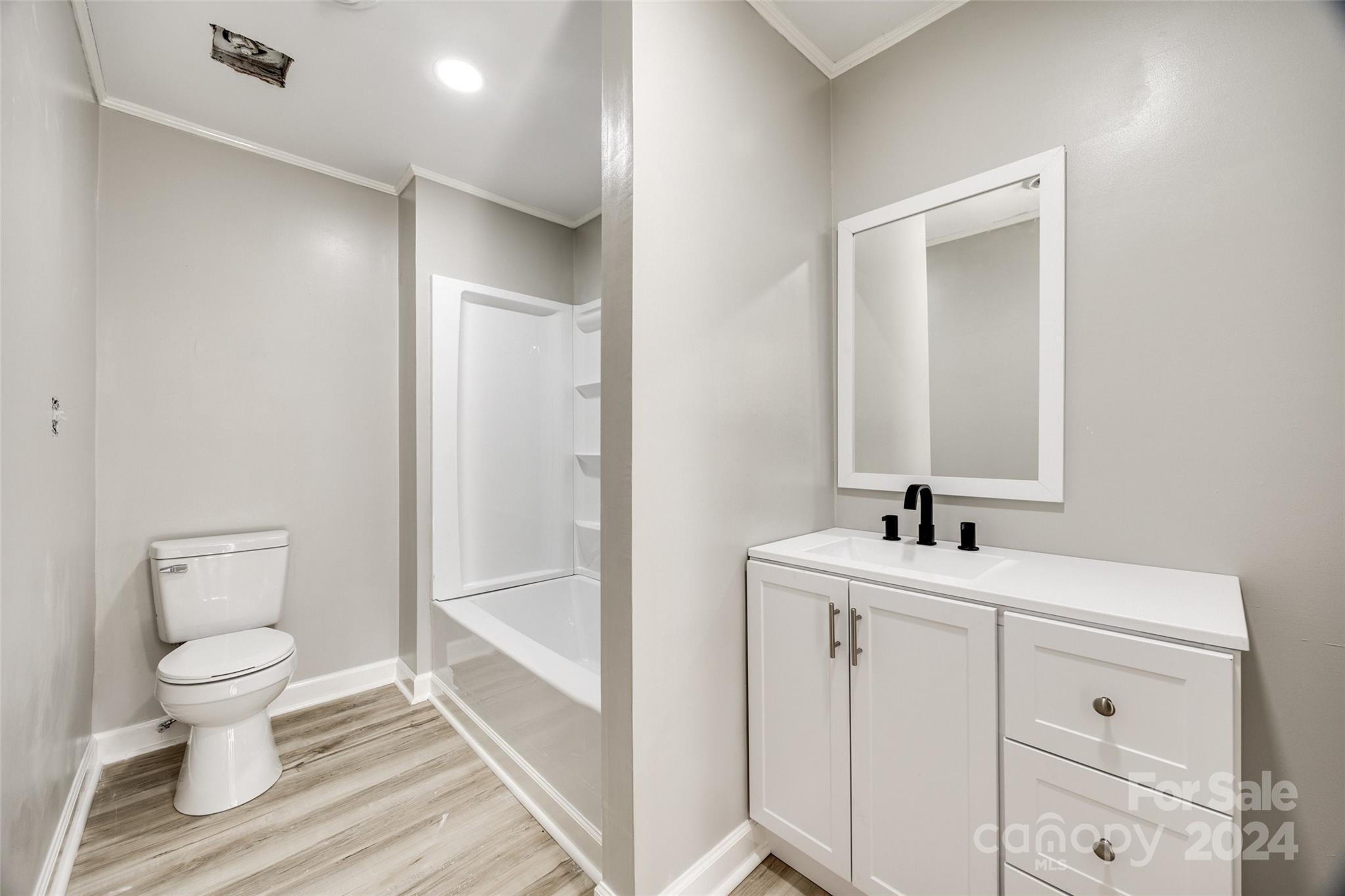 Country Club Estates - Residential