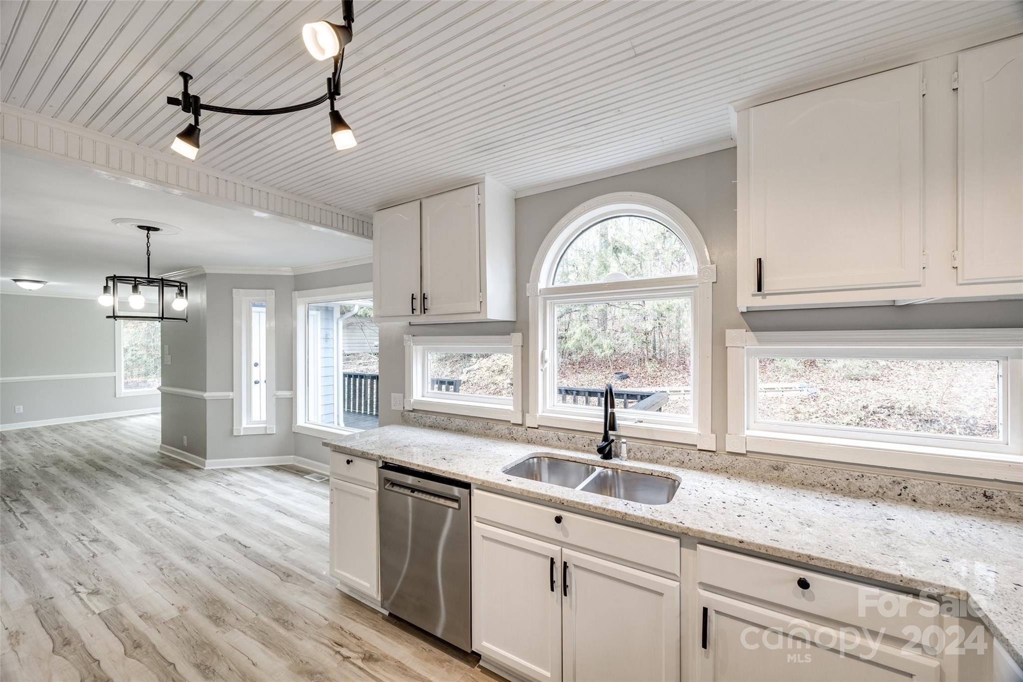 Country Club Estates - Residential