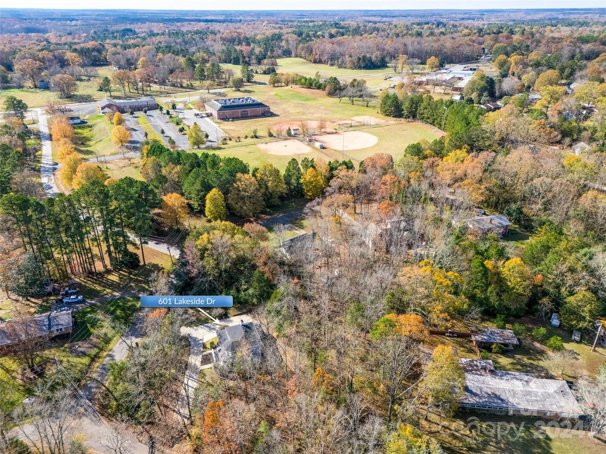 Country Club Estates - Residential