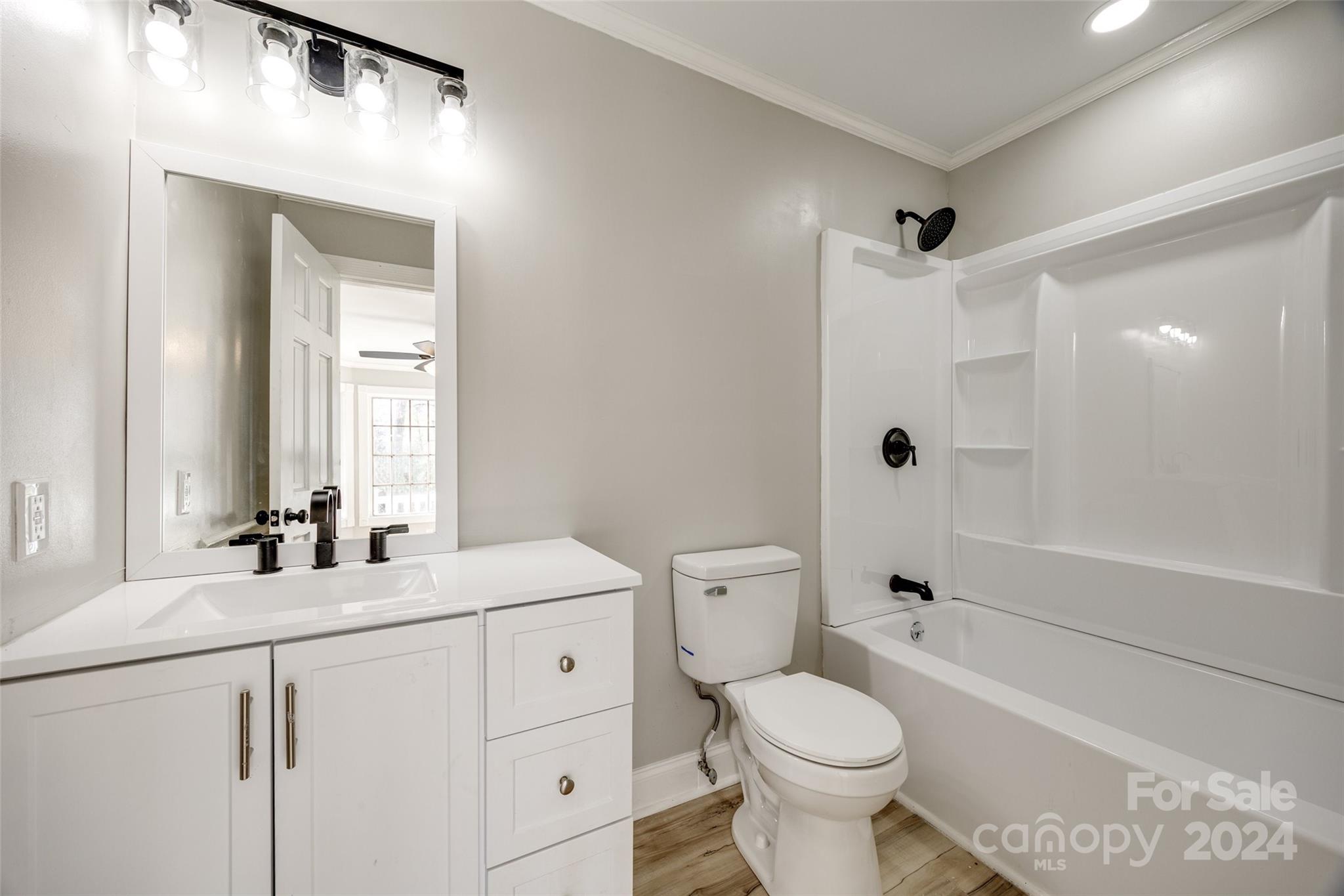 Country Club Estates - Residential