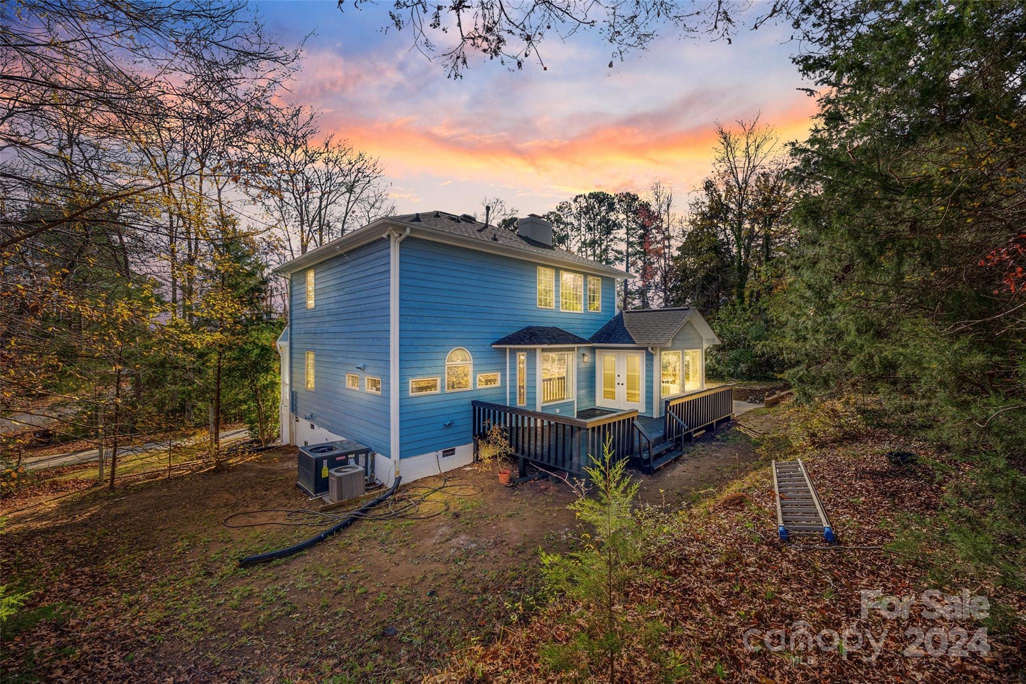 Country Club Estates - Residential