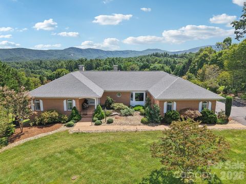 18 Thornapple Drive Hendersonville NC 28739