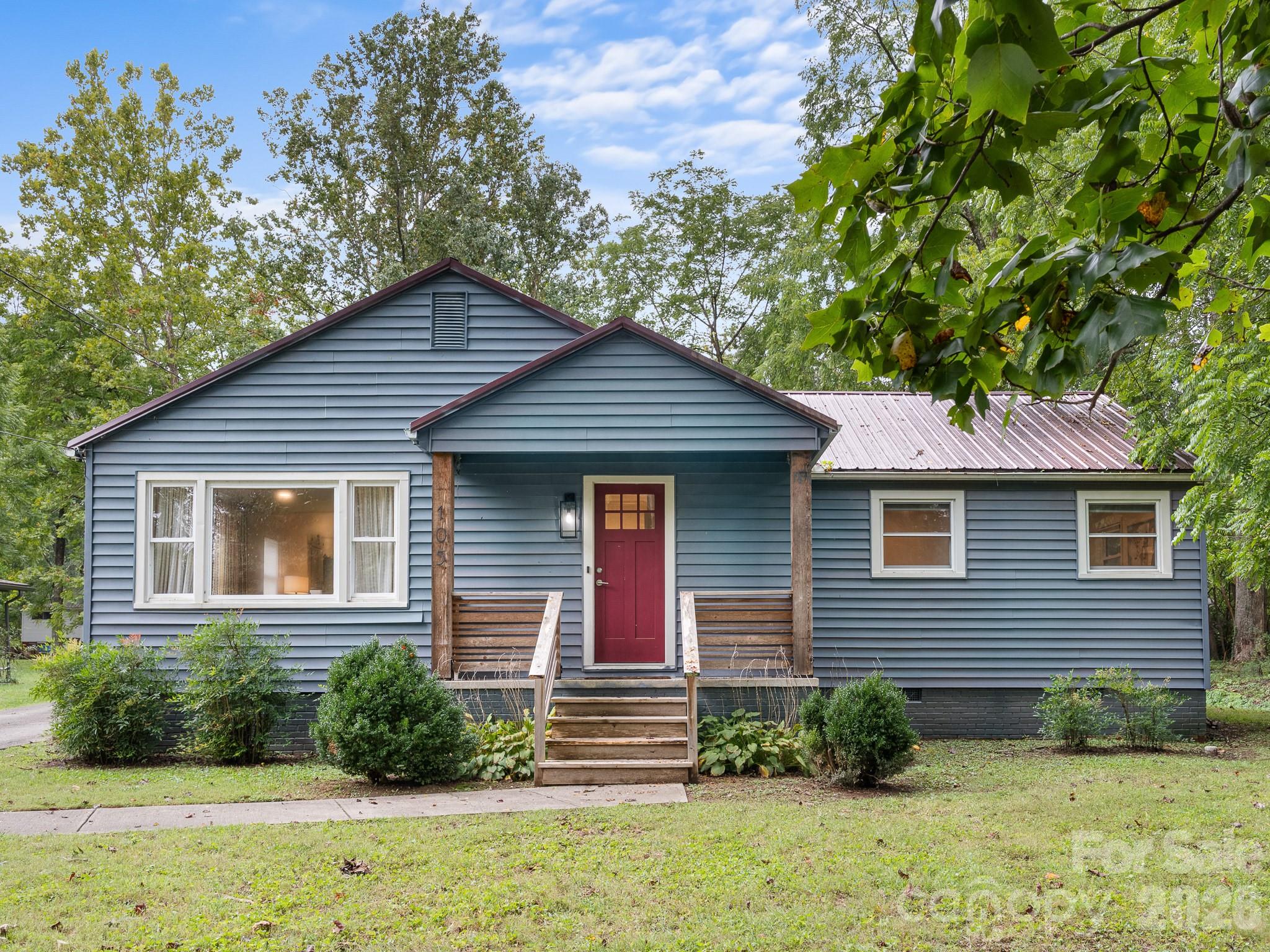 105 Robinson Avenue