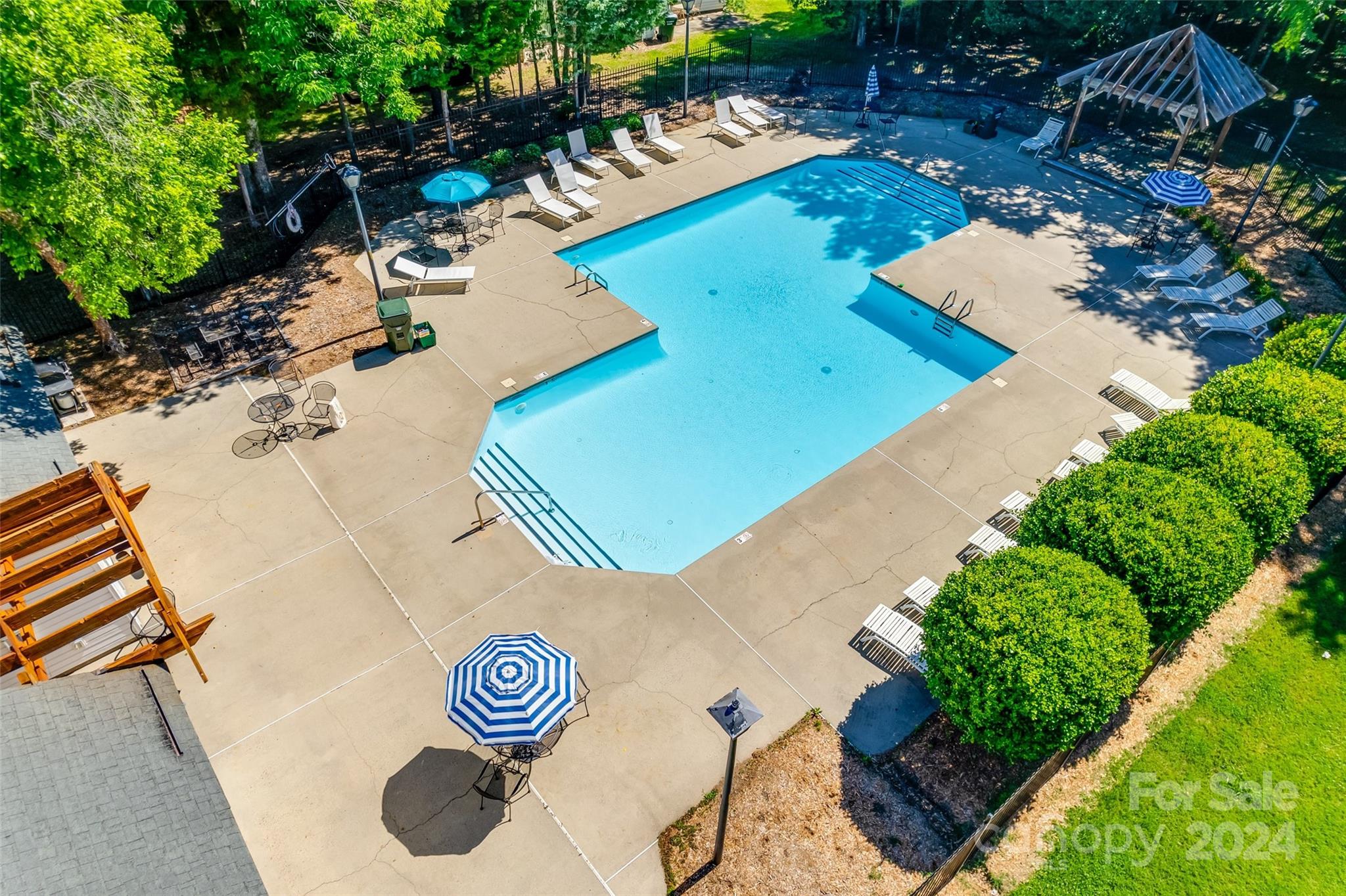 Roxborough II - Residential