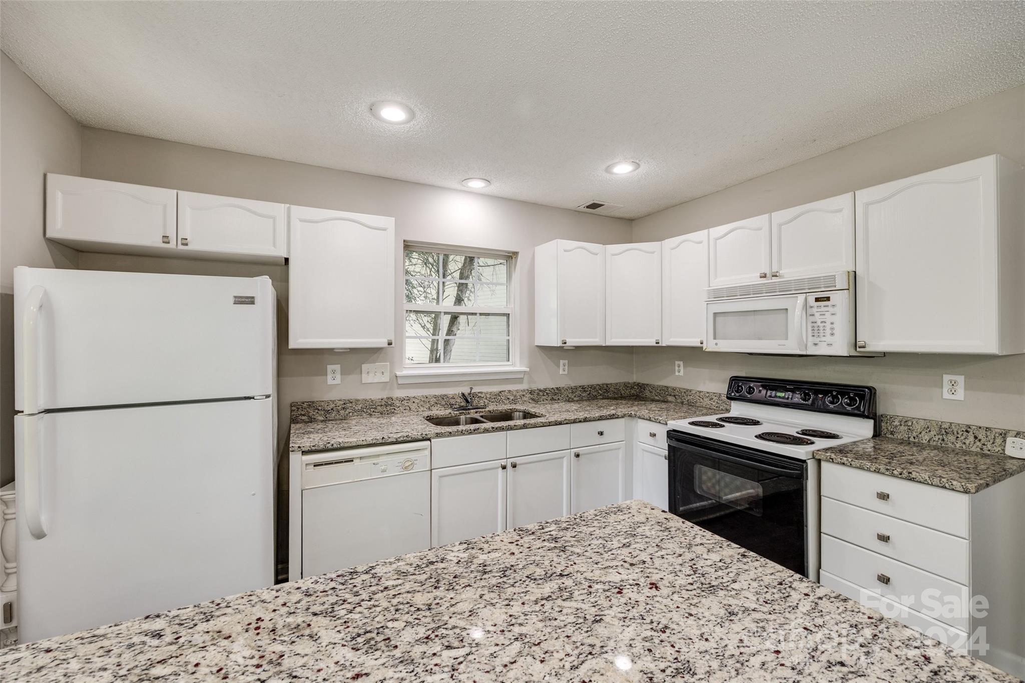 Roxborough II - Residential