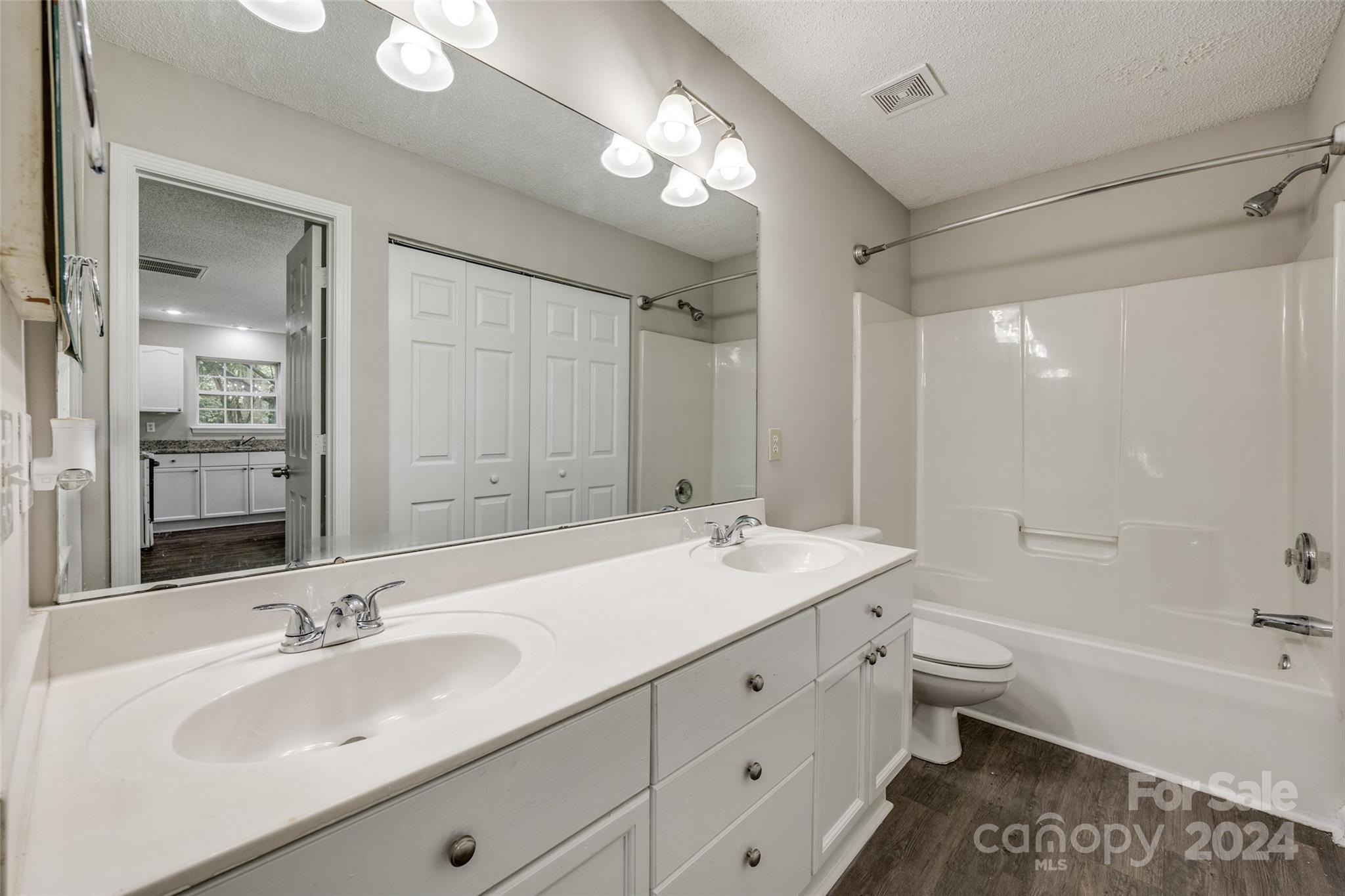 Roxborough II - Residential