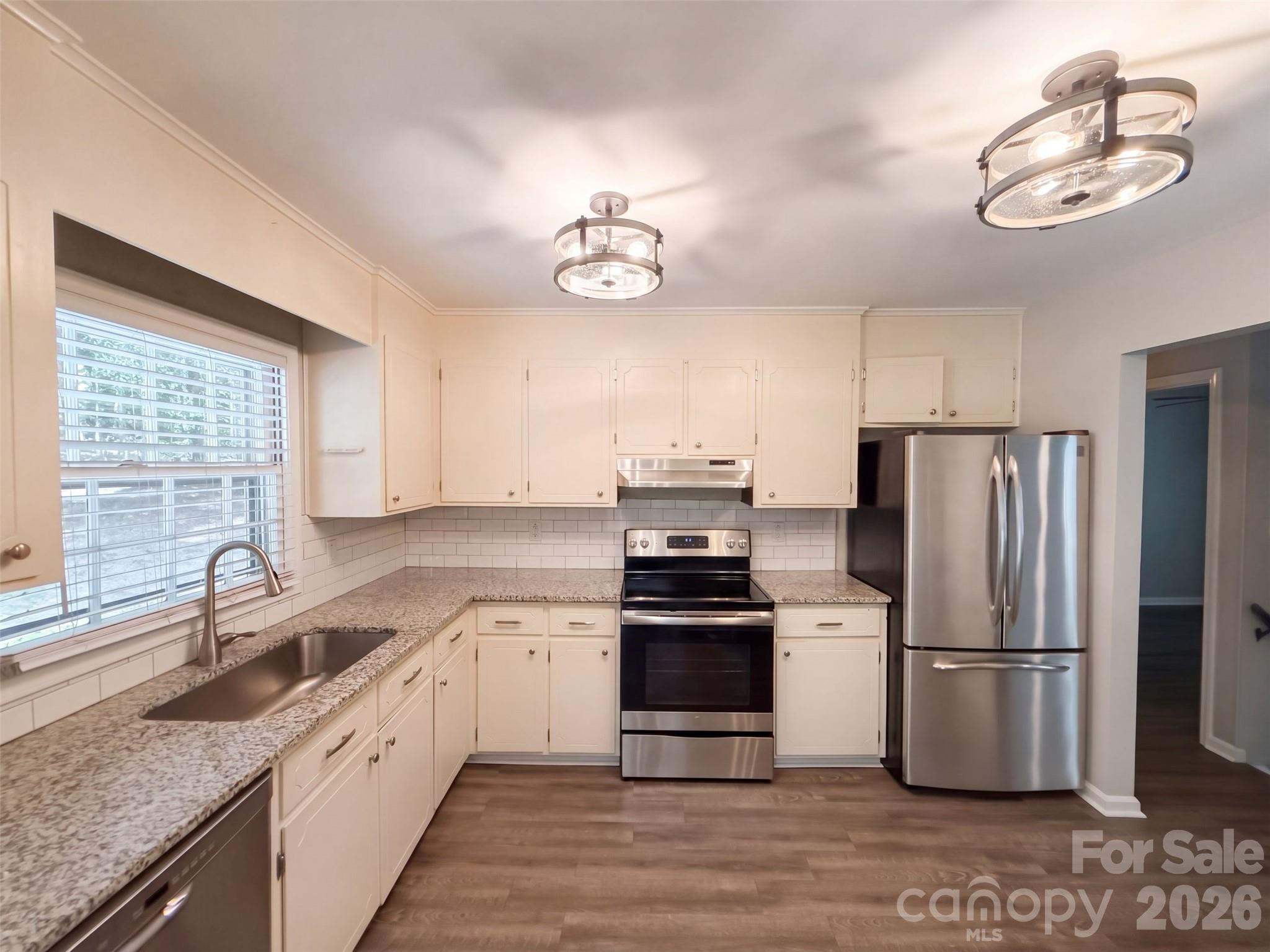 1120 Emerald Drive