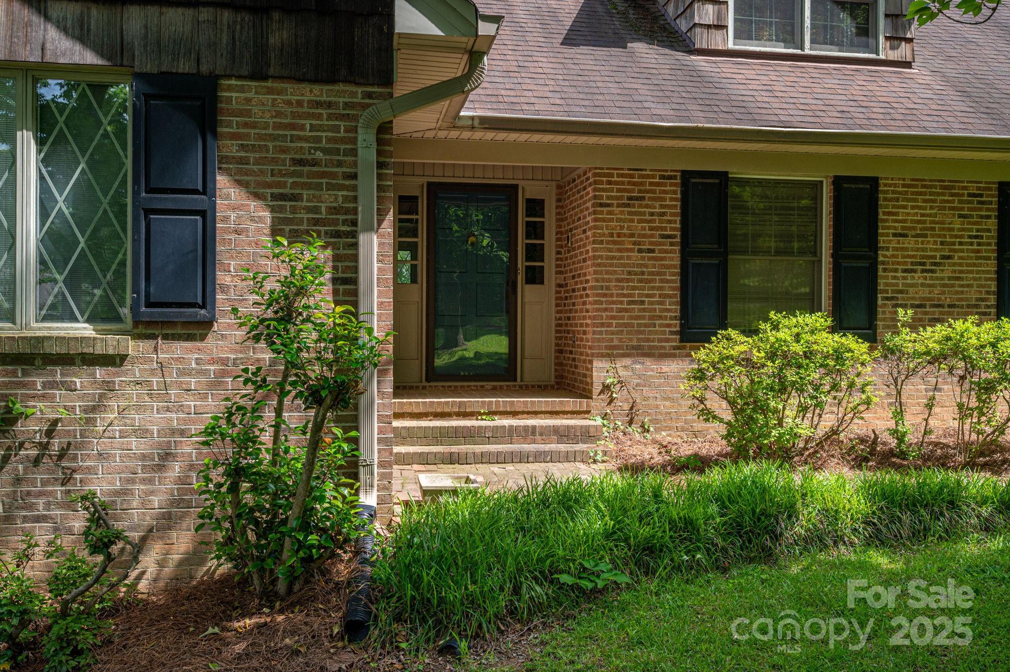 104 Ridge Drive
