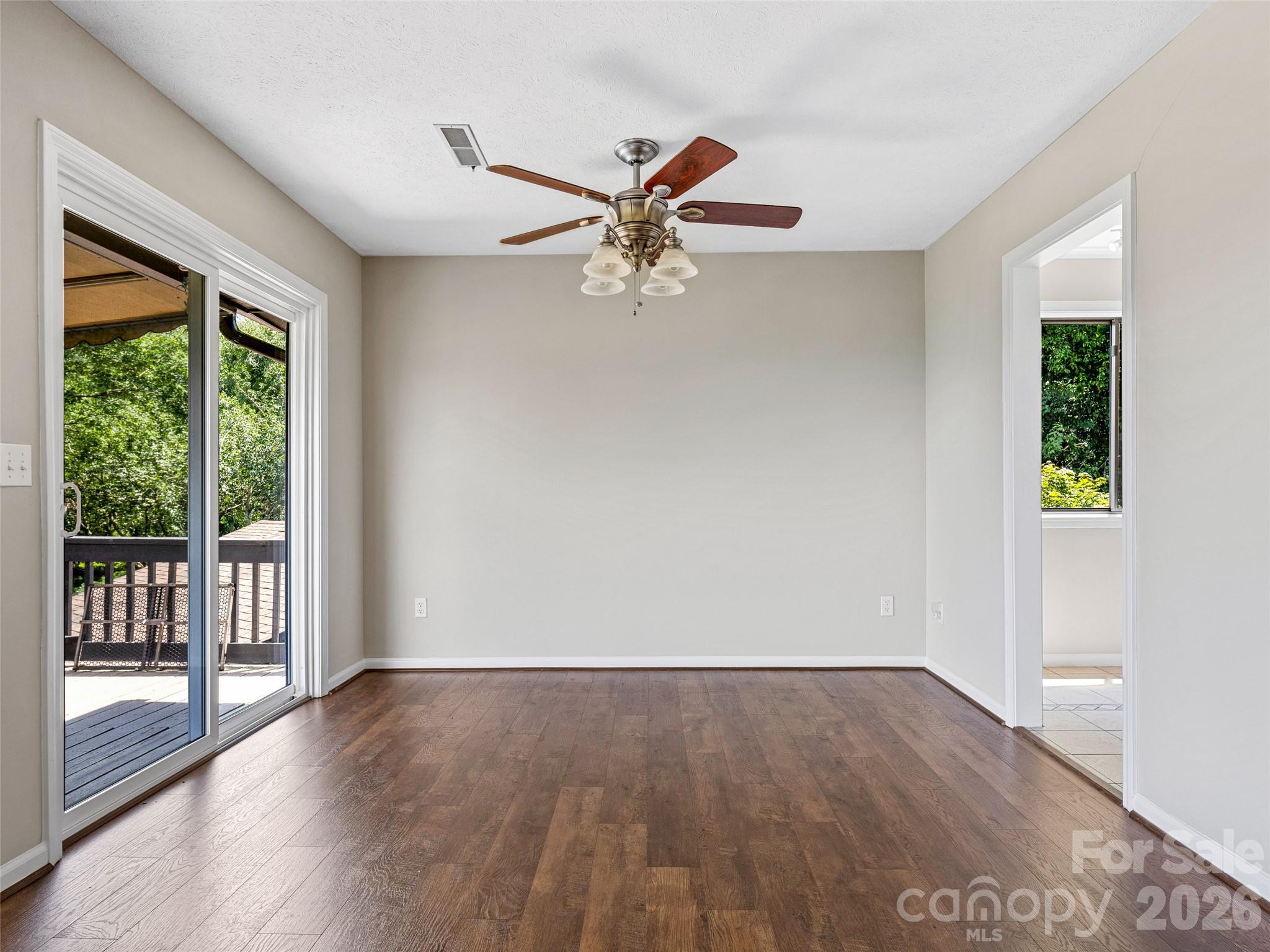 Country Ridge - Residential