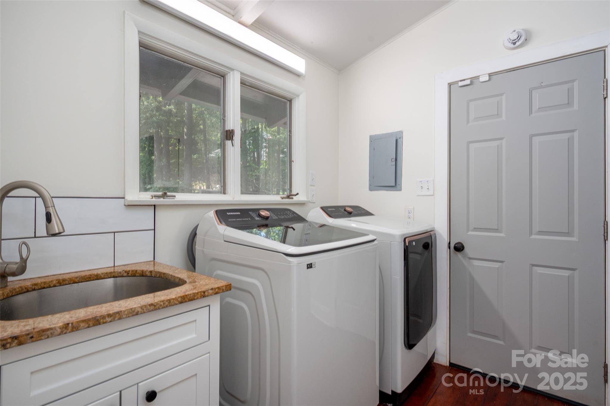 Aero Plantation - Residential