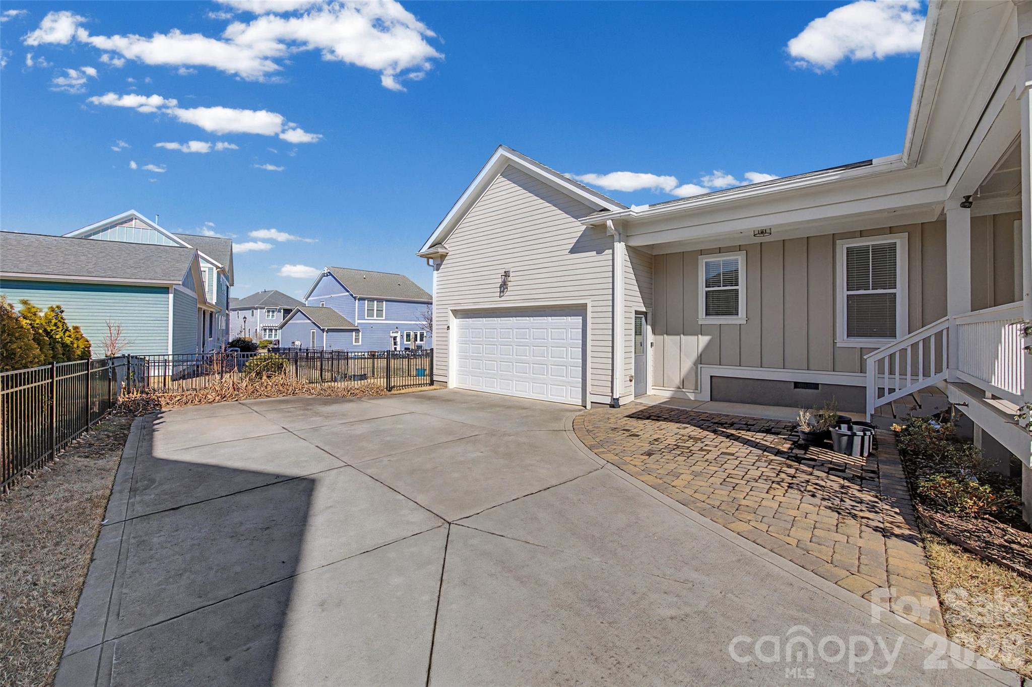 Riverwalk - Residential