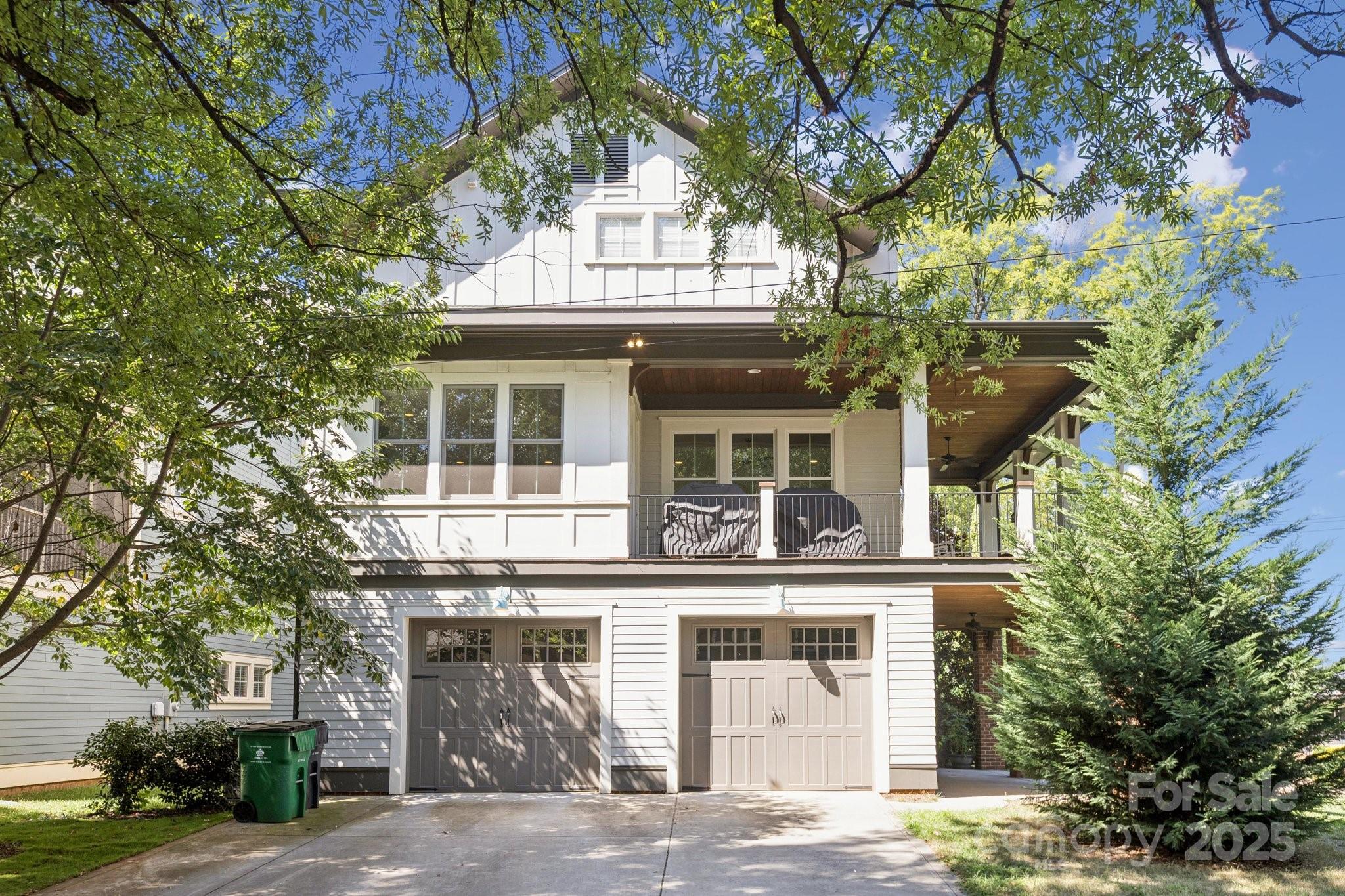 1415 Main Street