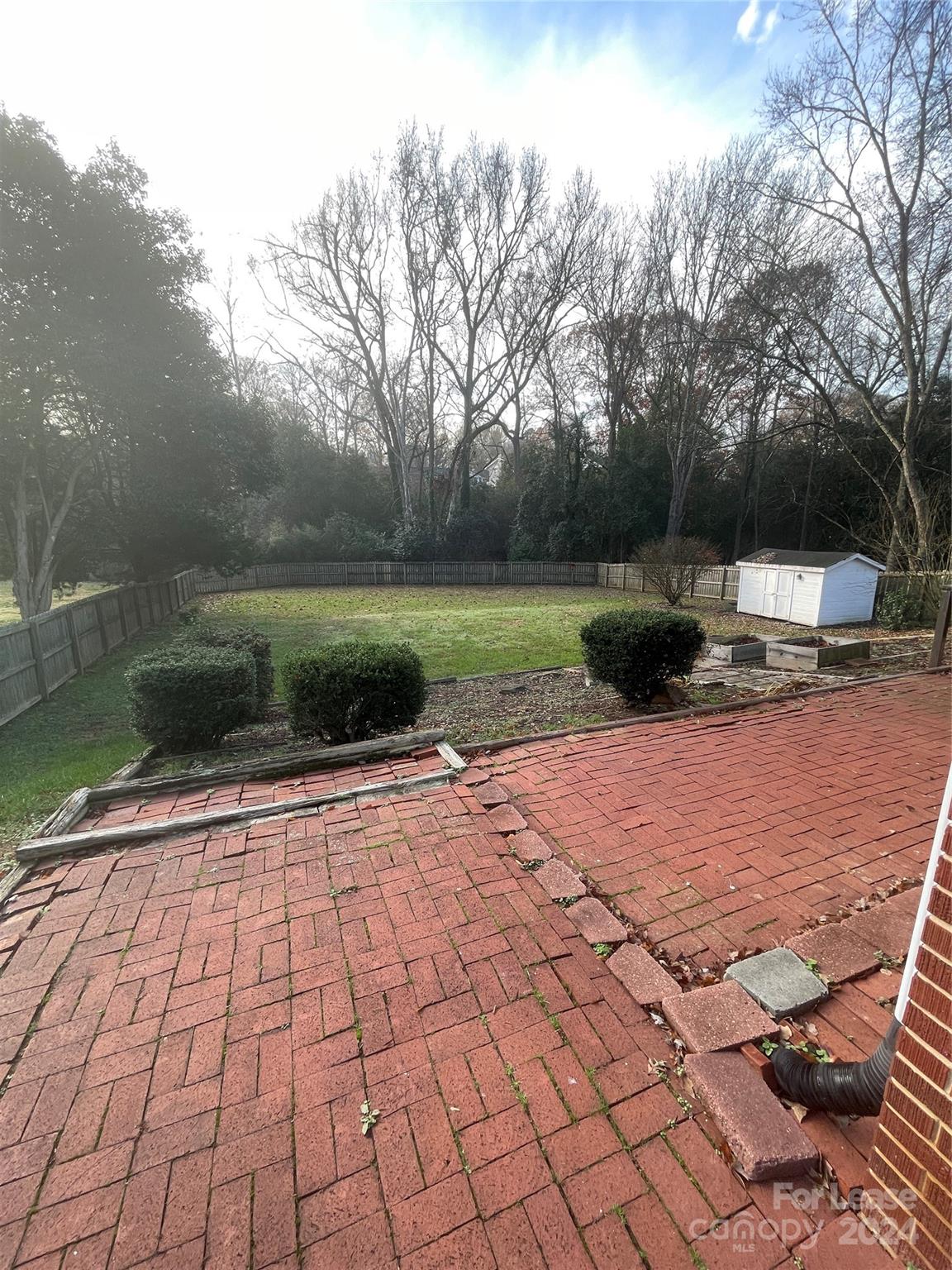 Starmount - Residential Lease