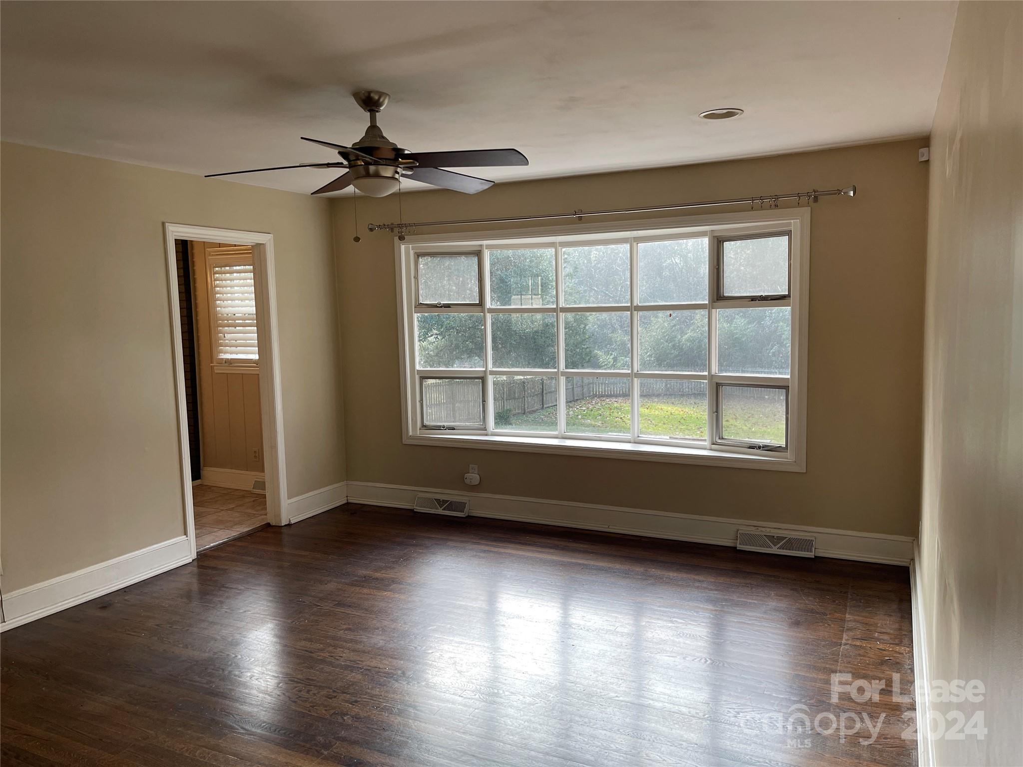 Starmount - Residential Lease