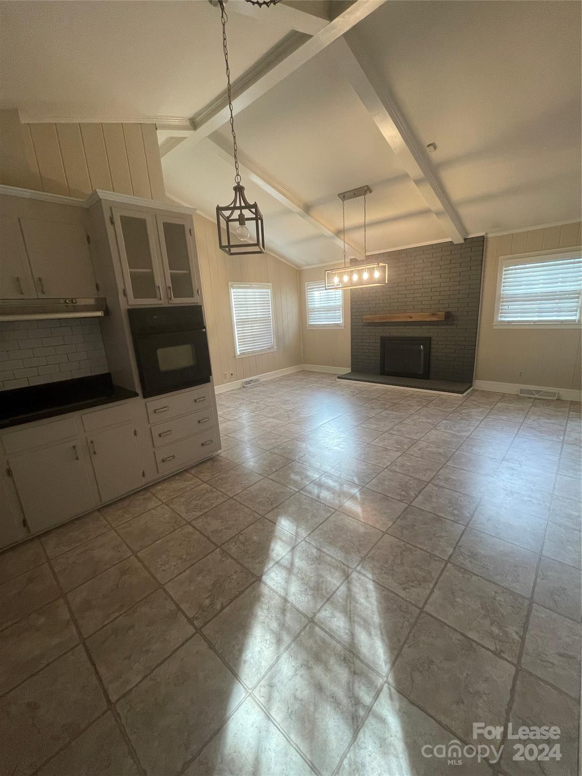 Starmount - Residential Lease