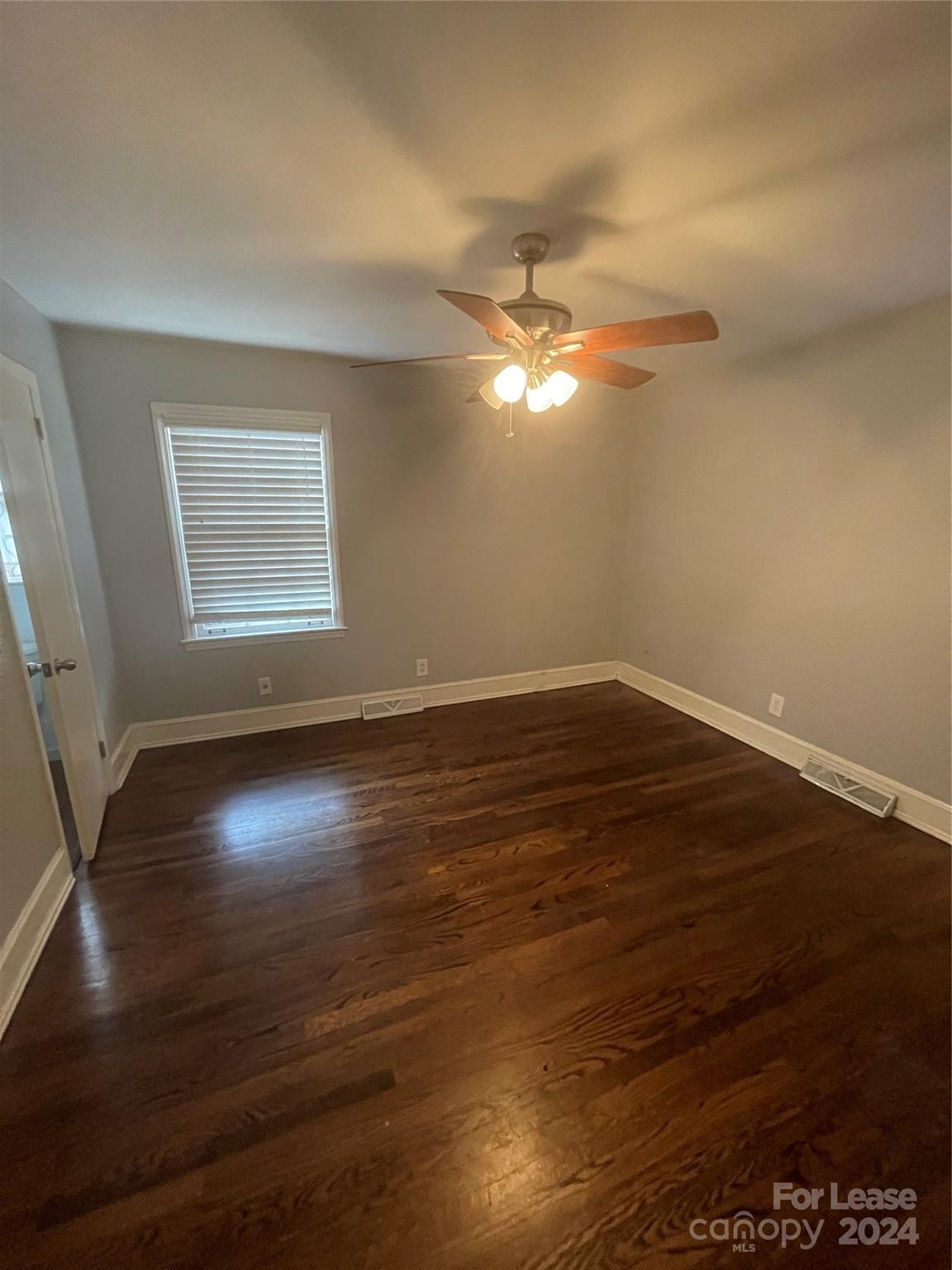 Starmount - Residential Lease