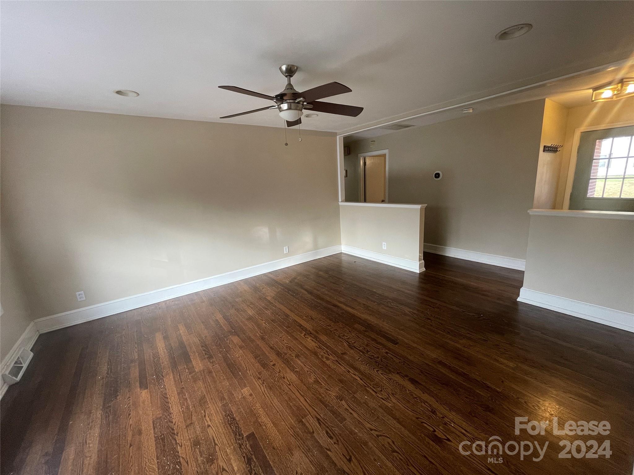 Starmount - Residential Lease