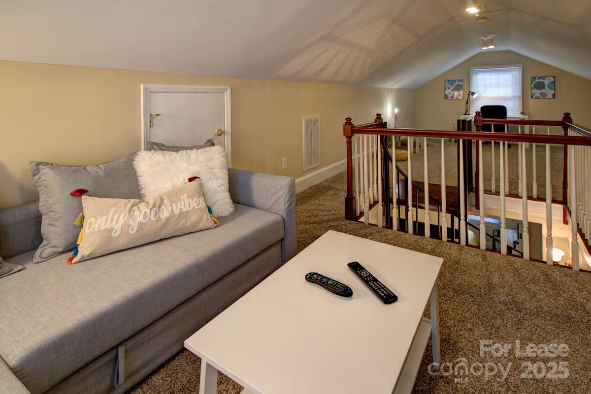 Elizabeth - Residential Lease